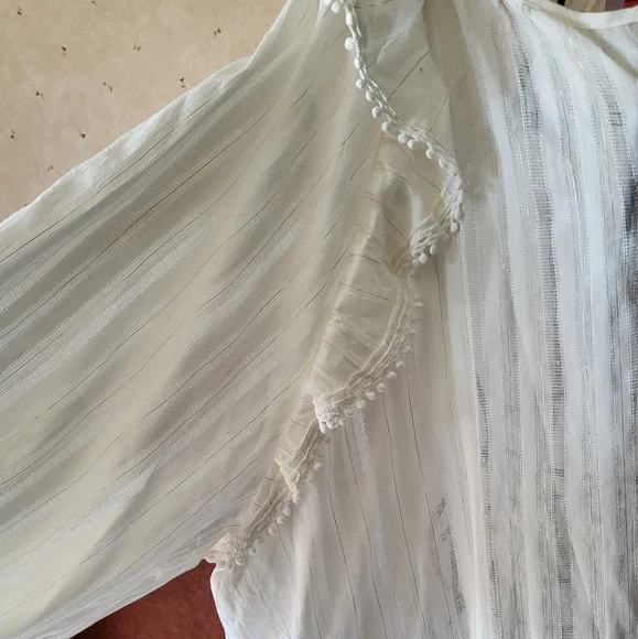 Blouse - Picture 2 of 3